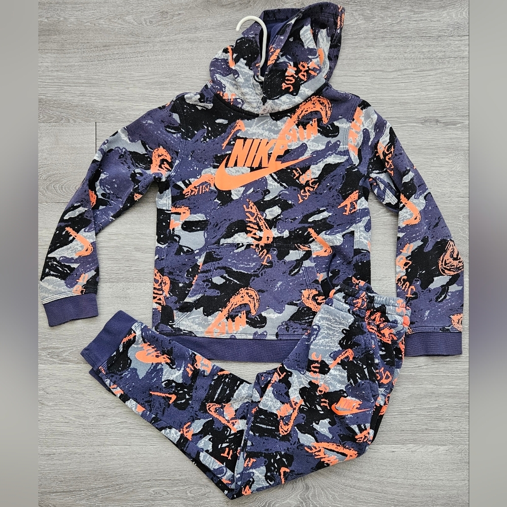 Nike Just Do It Camo Purple Black Orange Sweatshirt Sweatpants Size Medium